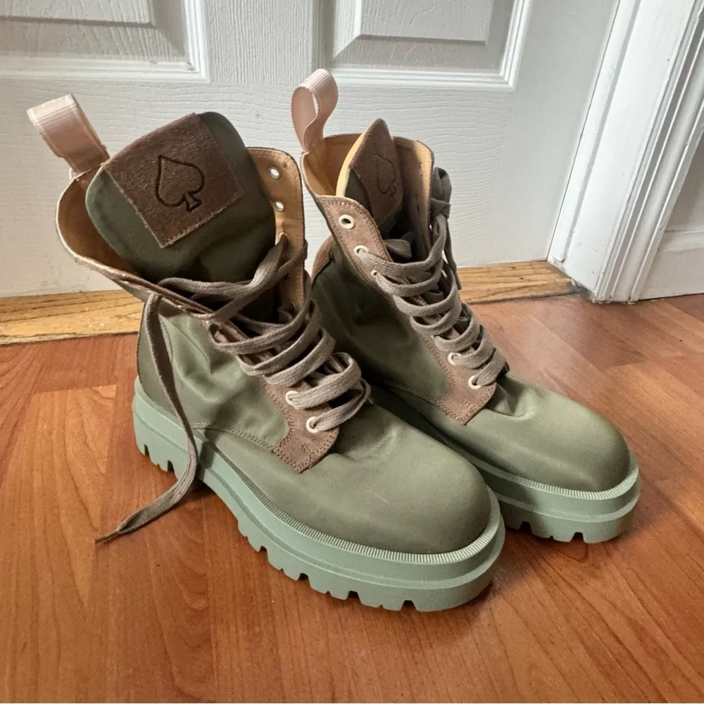 NEW LEMARÉ Olive Green Lace-Up Boots with Suede Heart Logo - Picture 8 of 9